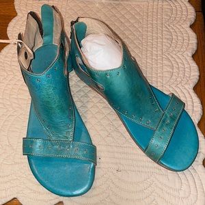 Rare Bed Stü genuine leather turquoise sandals NEW